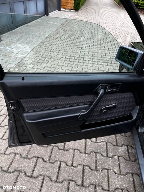 Mercedes-Benz W201 (190) - 6