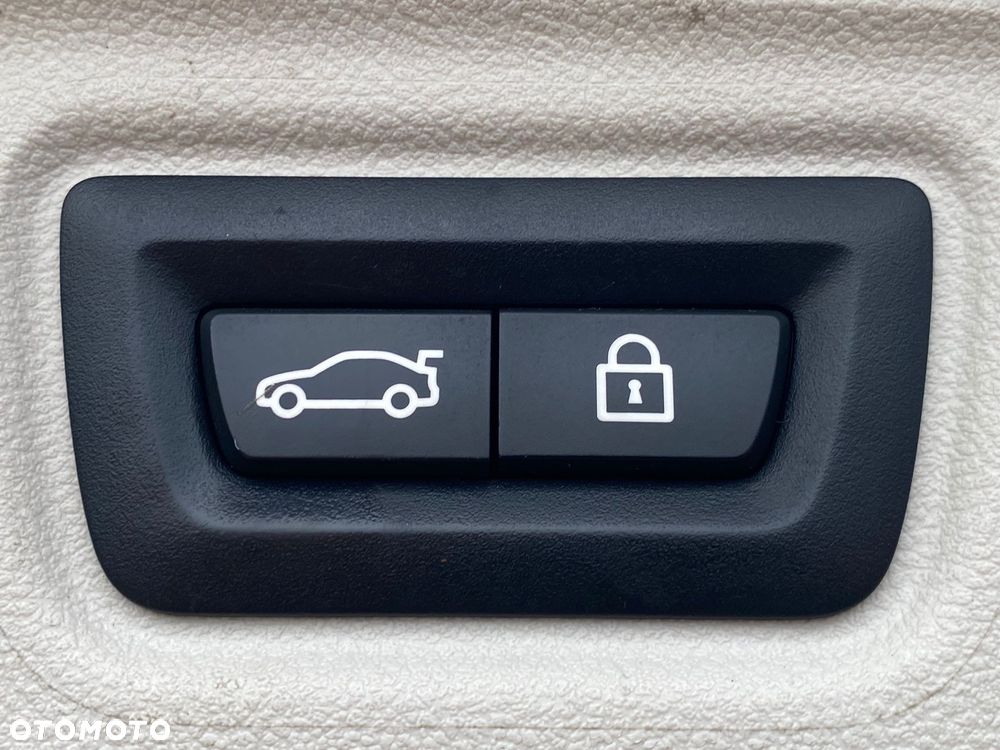 BMW Seria 3 320d xDrive - 26