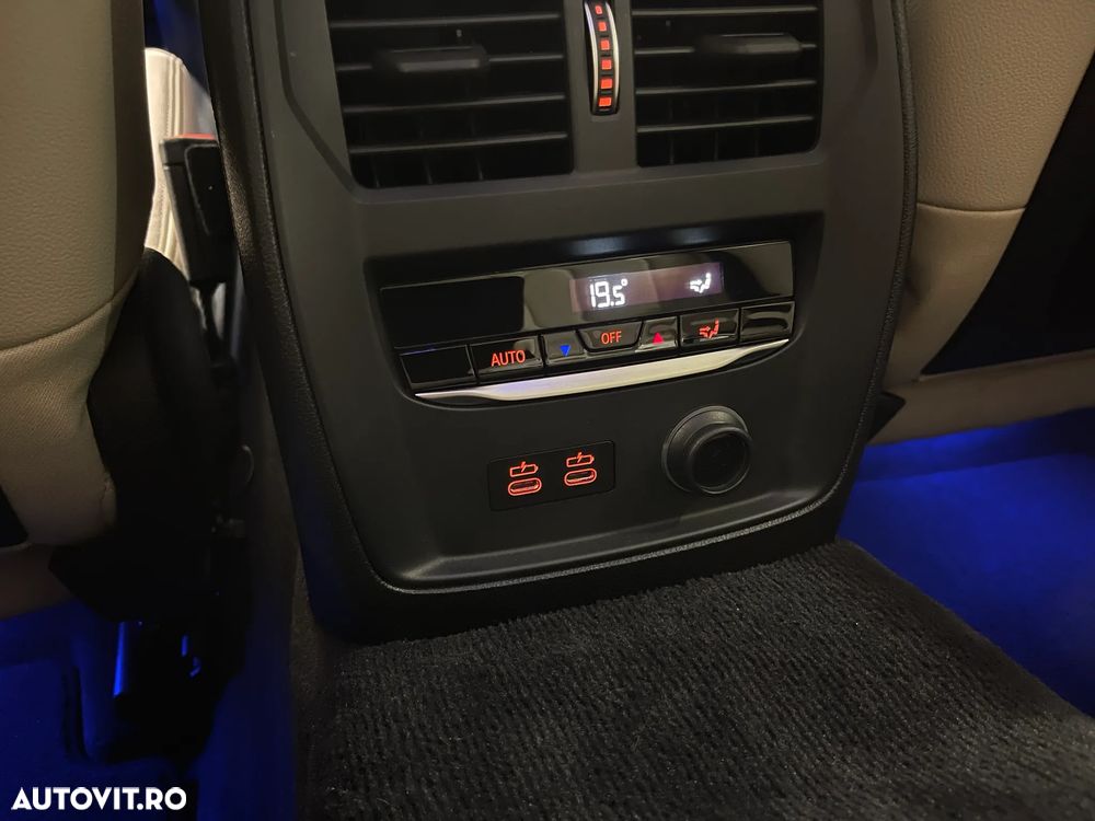 BMW Seria 3 320d xDrive AT MHEV - 24