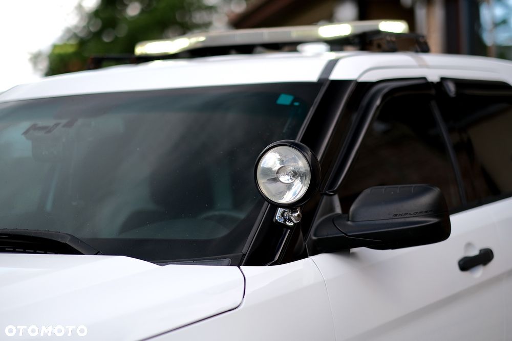 Ford Explorer 4.6 - 16