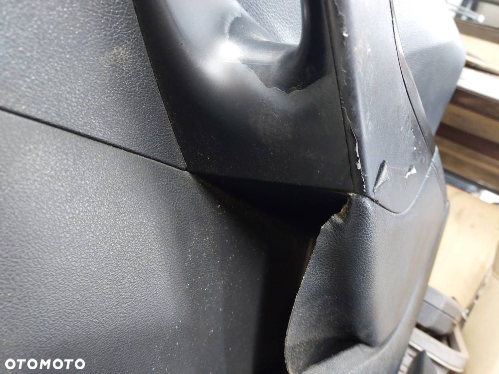 BOCZEK BOCZKI DRZWI KOMPLET VOLKSWAGEN PASSAT B6 SEDAN - 17