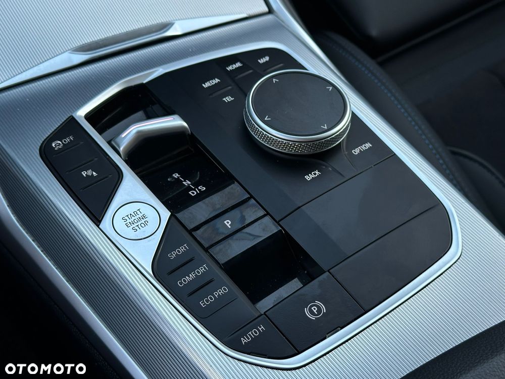 BMW Seria 3 320d xDrive Sport - 23