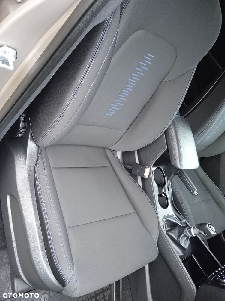 Hyundai Tucson 1.6 GDI BlueDrive GO 2WD - 19