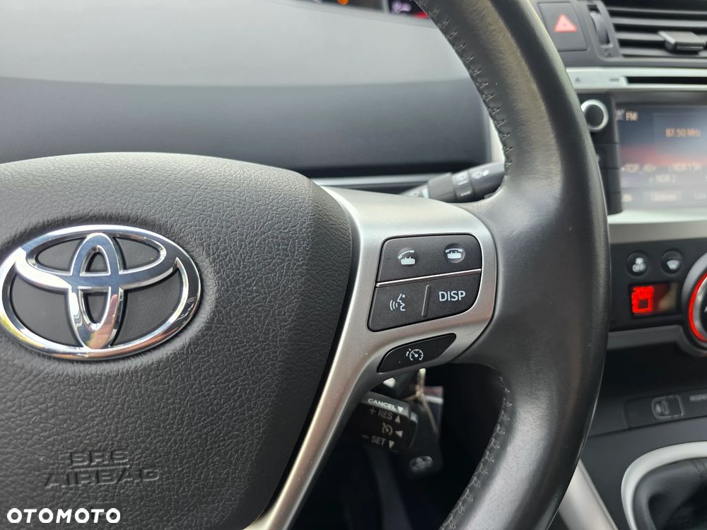 Toyota Verso - 30