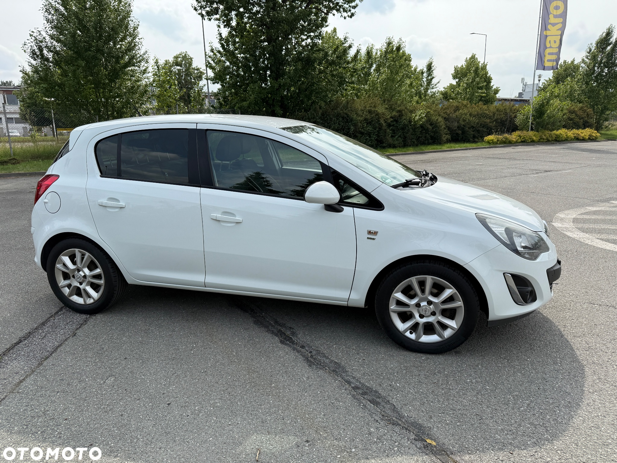 Opel Corsa 1.4 16V Active - 8
