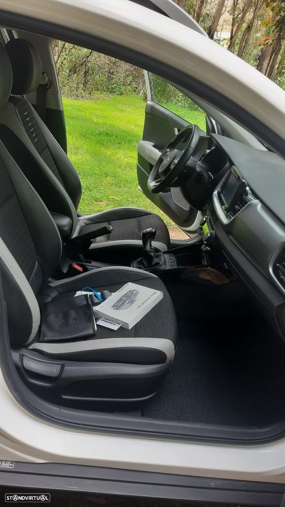 Kia Stonic 1.0 T-GDI TX - 26