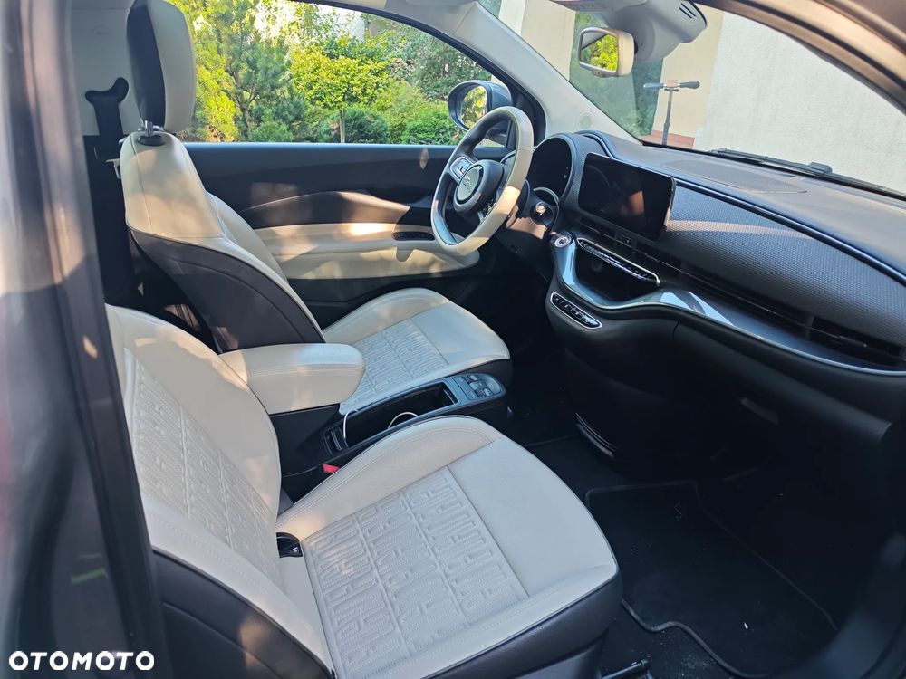 Fiat 500e La Prima - 15