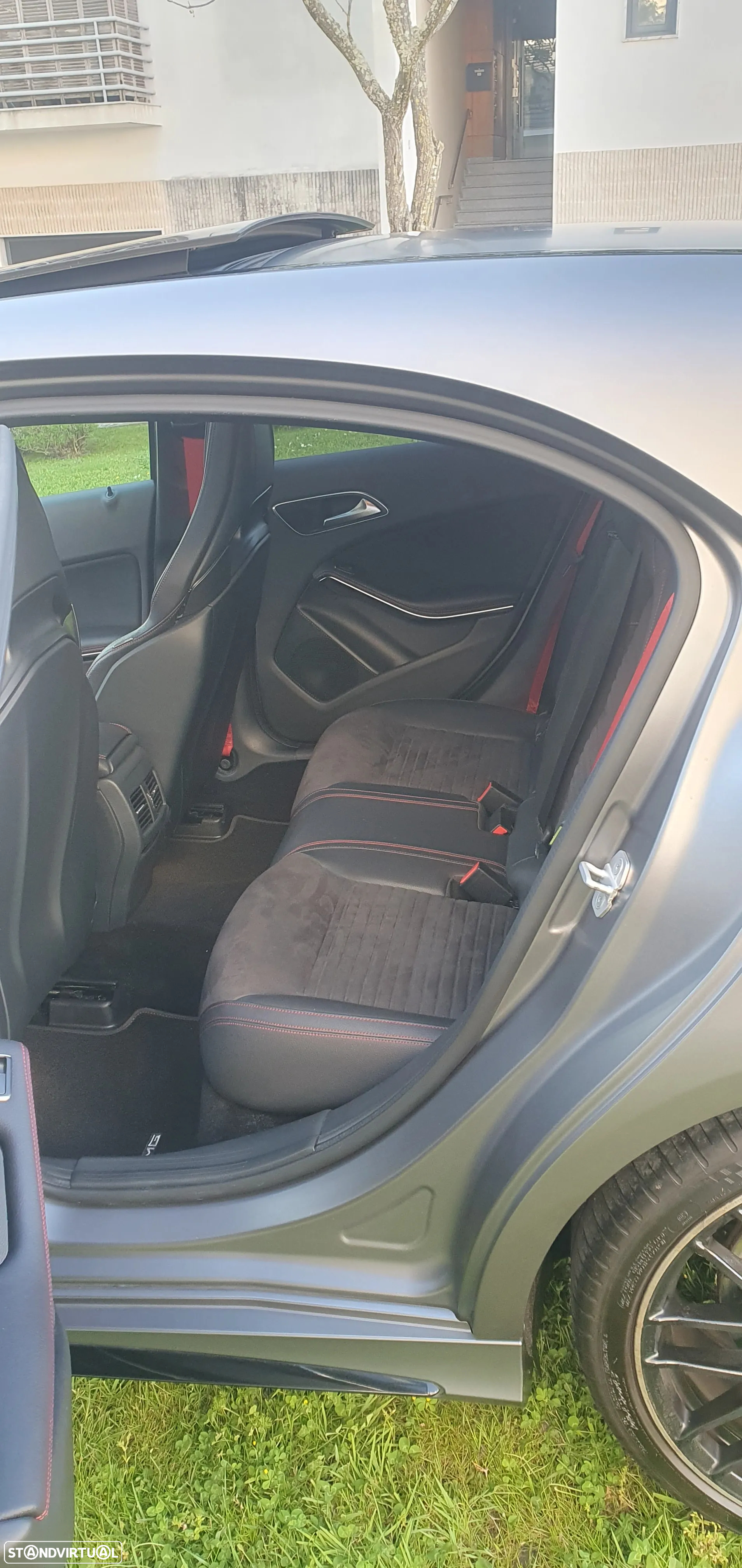 Mercedes-Benz A 45 AMG 4Matic Speedshift 7G-DCT - 34