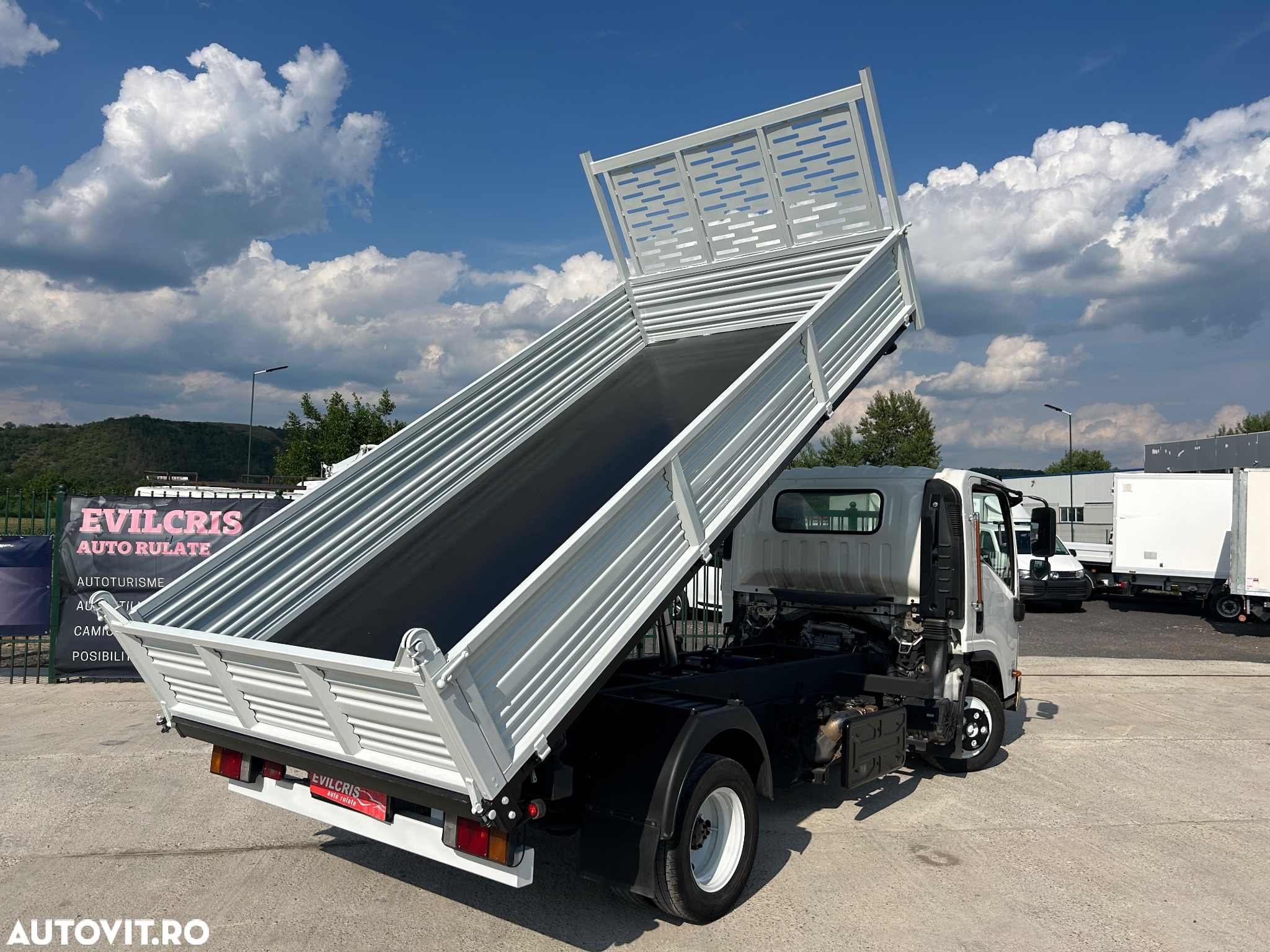 Isuzu N35 BASCULABIL 3 PARTI 4.2 m - 2