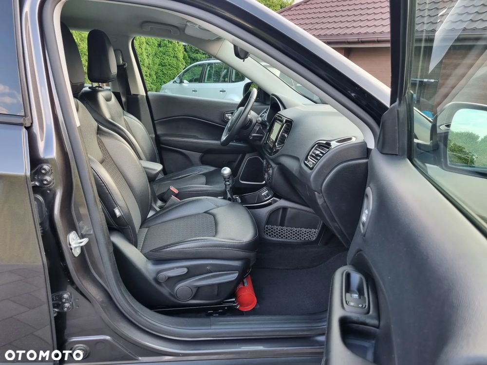 Jeep Compass 1.4 TMair Night Eagle FWD S&S - 30