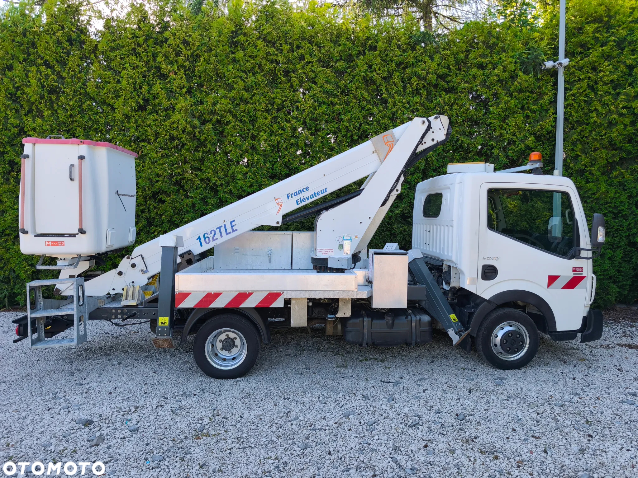 Renault Maxity - 6