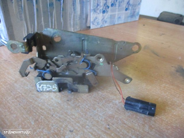 Fecho Fec4725 SMART FORTWO 2004 700 I 61CV 3P PRETO FE 2 PINOS - 4