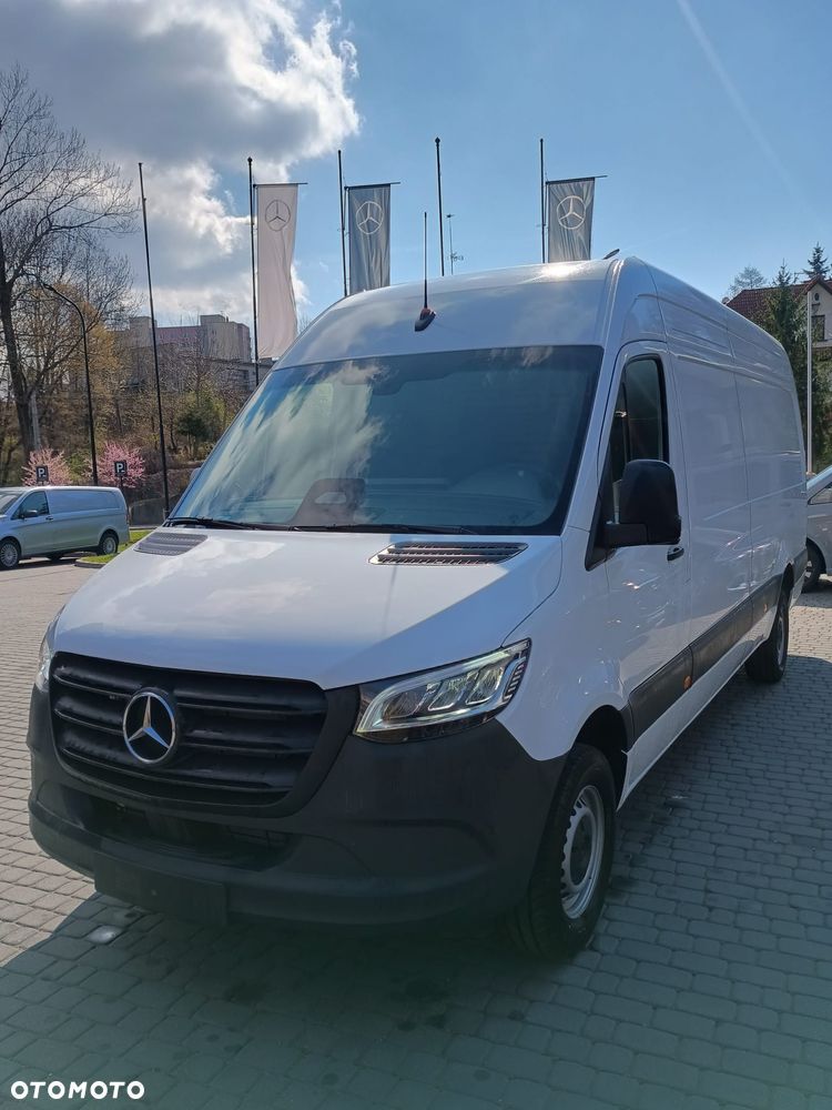Mercedes-Benz Sprinter 317 Furgon L3H2 - 1