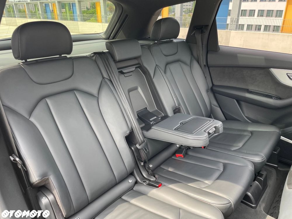 Audi Q7 55 TFSI mHEV Quattro S Line Tiptr - 22