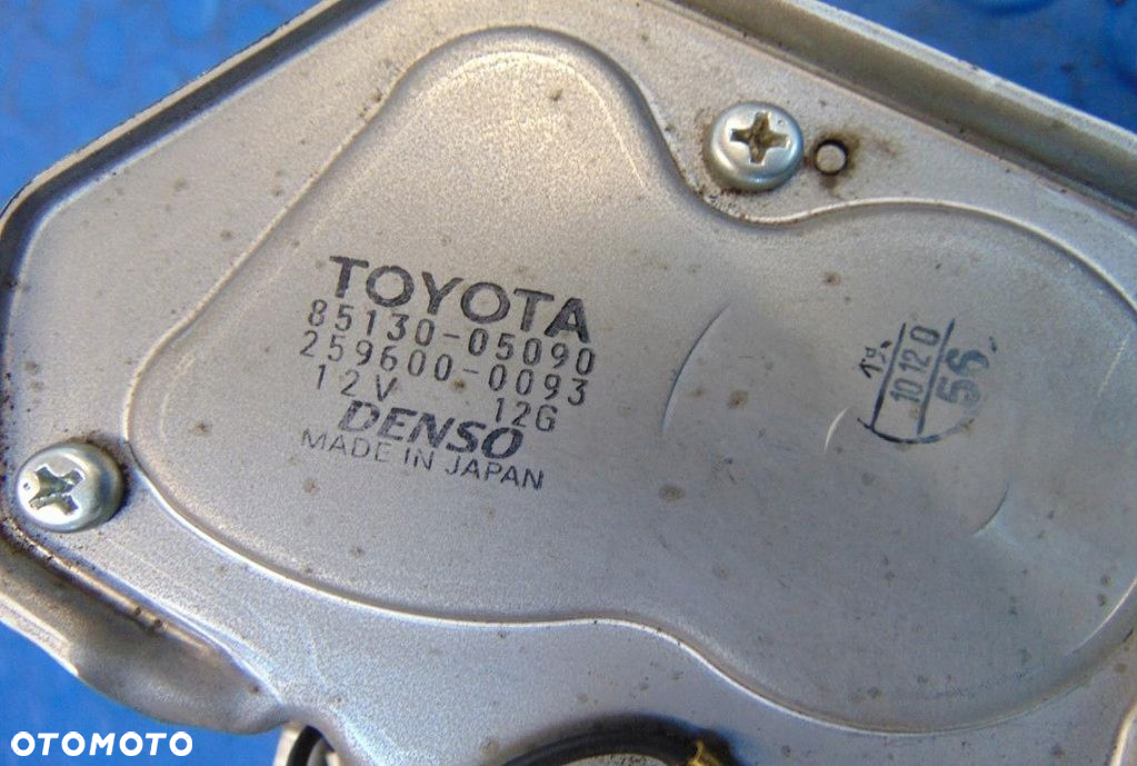 TOYOTA AVENSIS T25 KOMBI 5D SILNICZEK WYCIERACZKI TYL 85130-05090 - 6