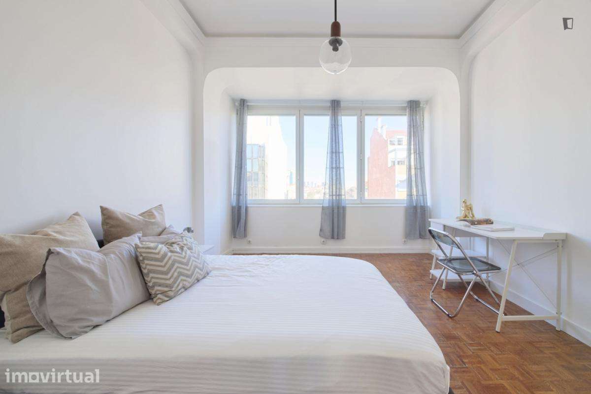 Quarto - localizado em Entrecampos Lisbon - Grande imagem: 5/35