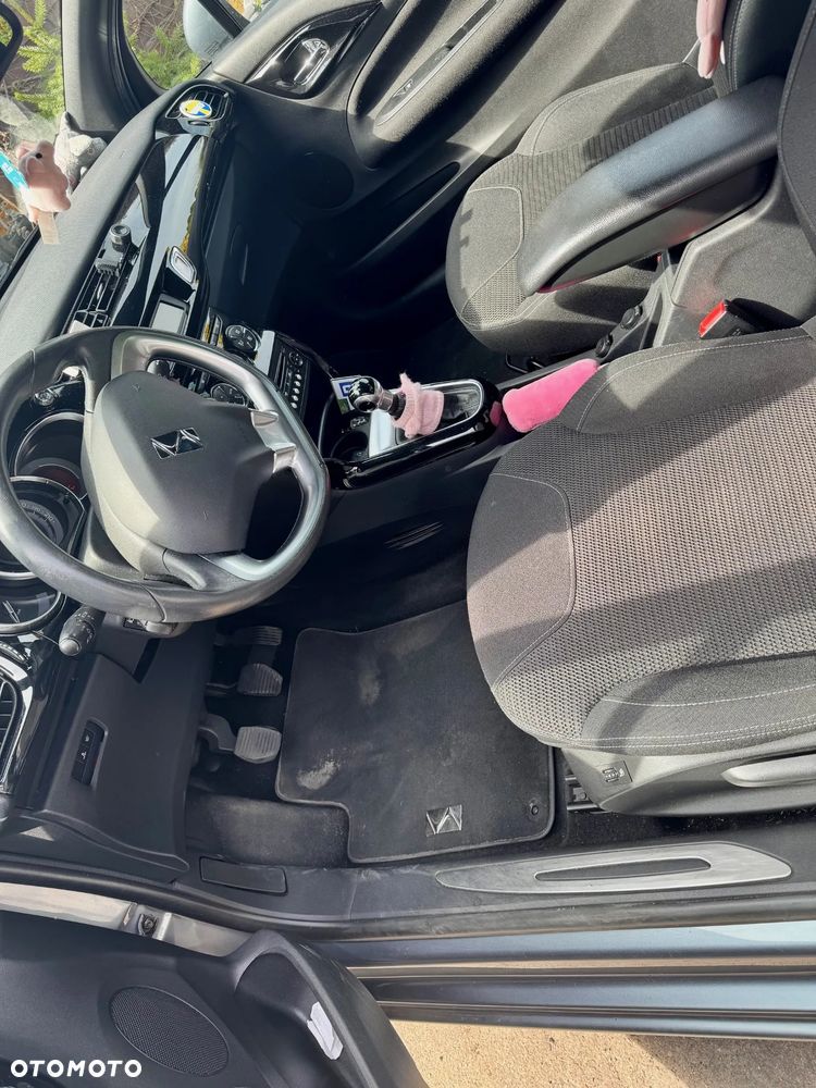 Citroën DS3 1.6 HDi SoChic - 6