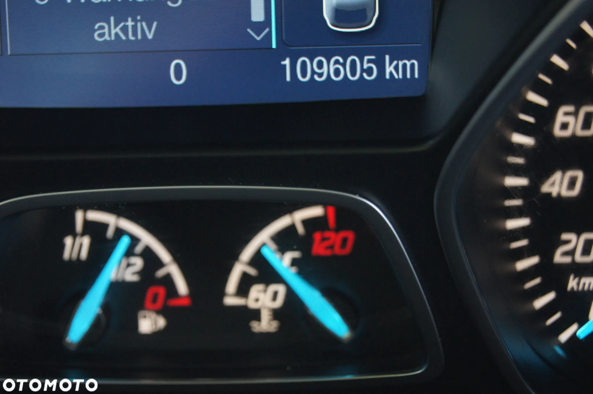 Ford Kuga 1.5 EcoBoost 2x4 Titanium - 25