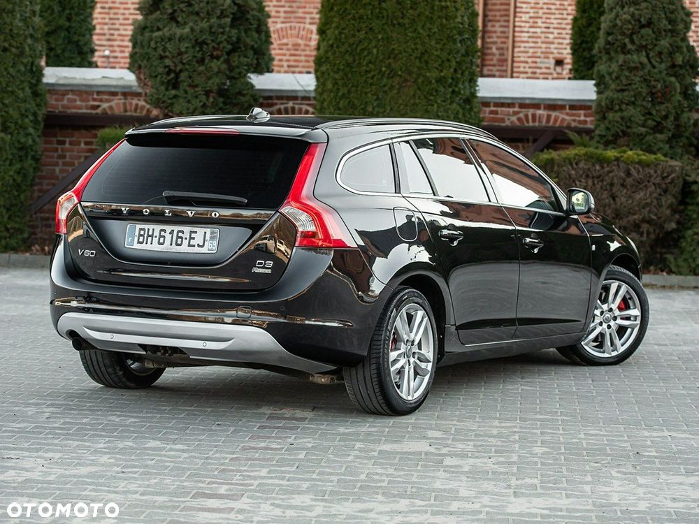 Volvo V60 D4 R-Design Momentum - 16