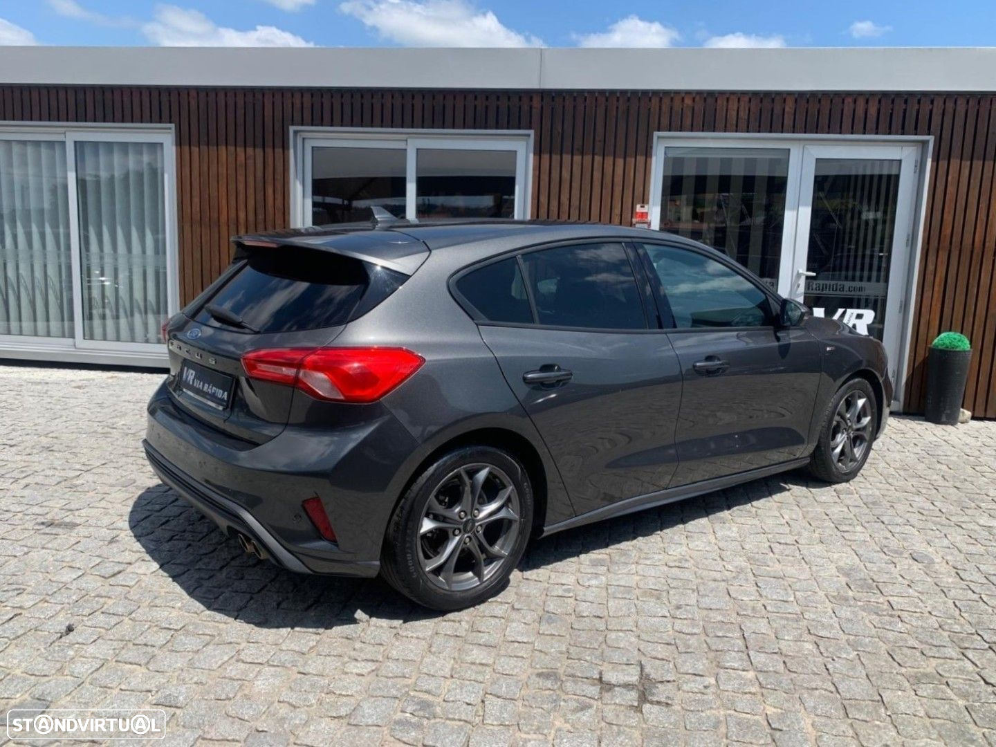 Ford Focus 1.5 TDCi EcoBlue ST-Line - 27