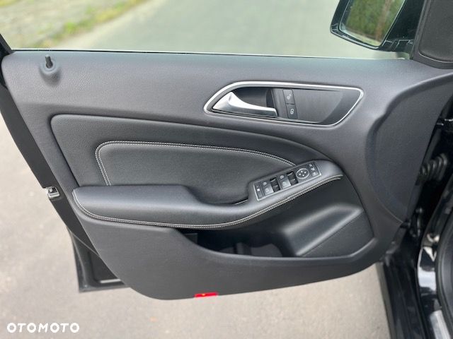 Mercedes-Benz Klasa B 180 d BlueEFFICIENCY Edition Style - 21