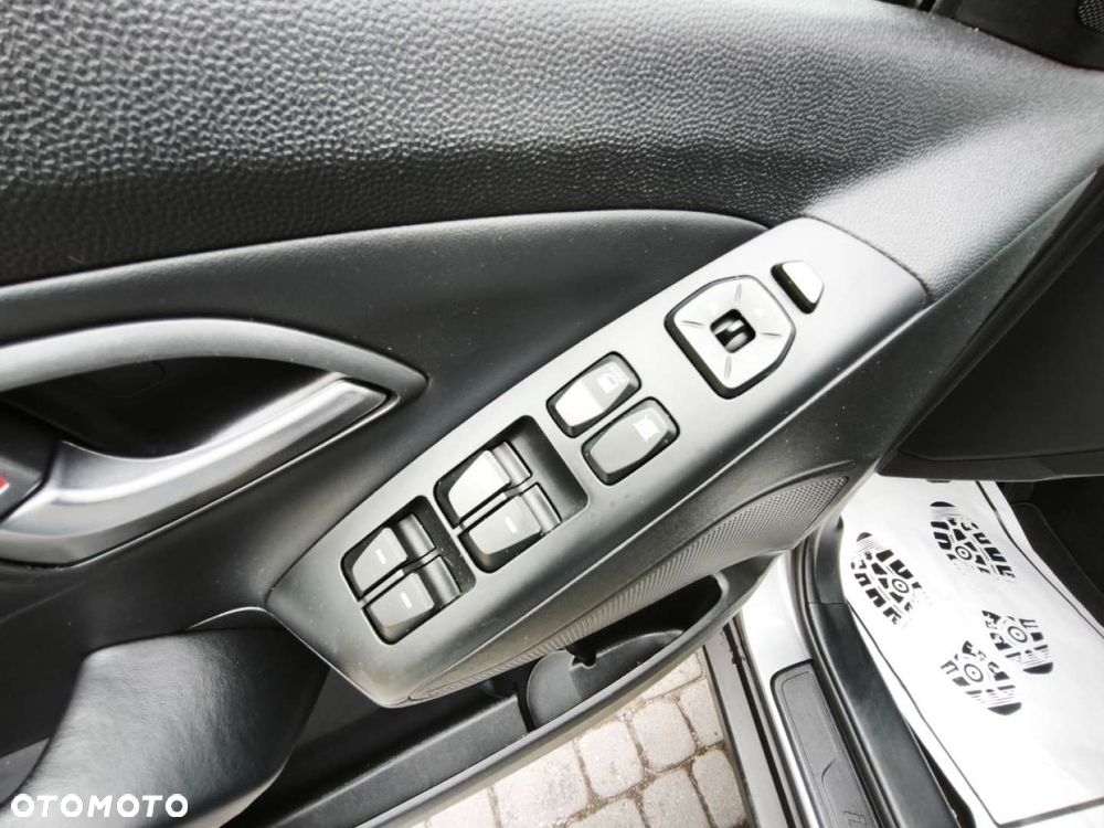 Hyundai ix35 - 14