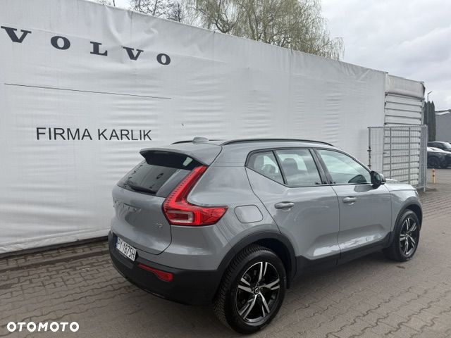 Volvo XC 40 B3 Plus Dark - 28