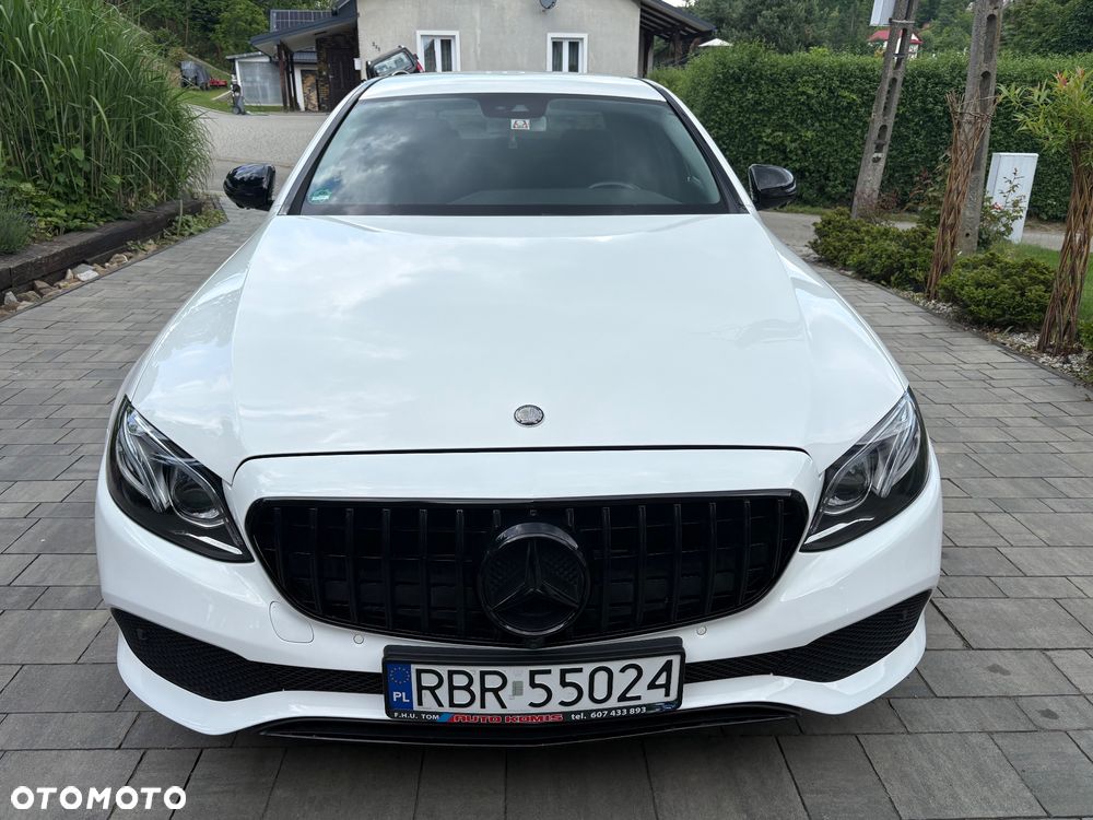 Mercedes-Benz Klasa E 220 d 9G-TRONIC AMG Line - 2