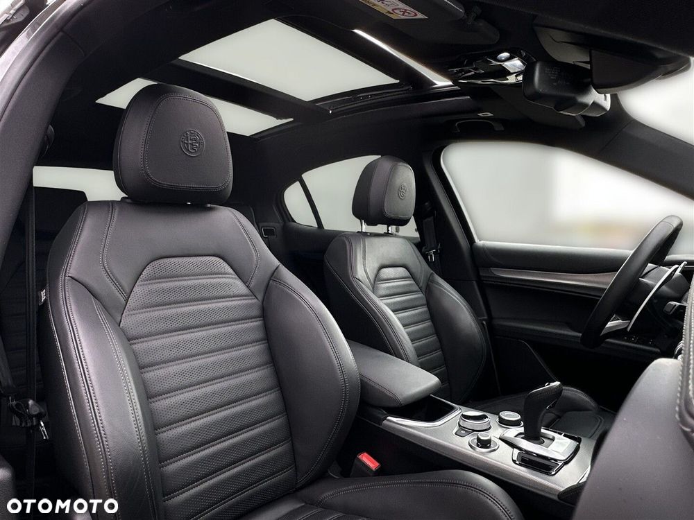 Alfa Romeo Stelvio 2.0 Turbo Veloce Q4 - 33