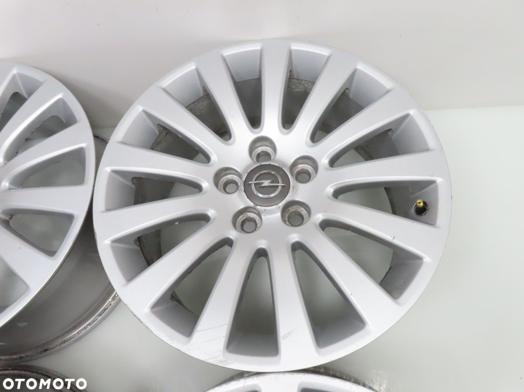 Alufelgi 18'' Opel Insignia 5x120 8J ET 42 - 12