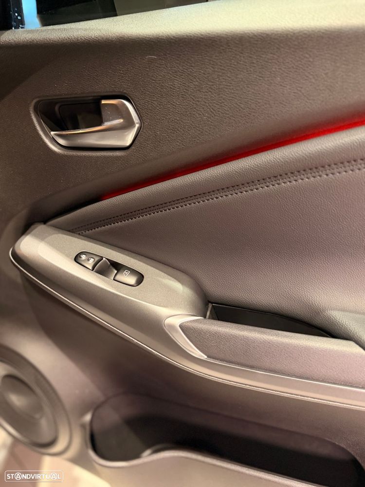 Nissan Juke 1.0 DIG-T Acenta DCT - 31