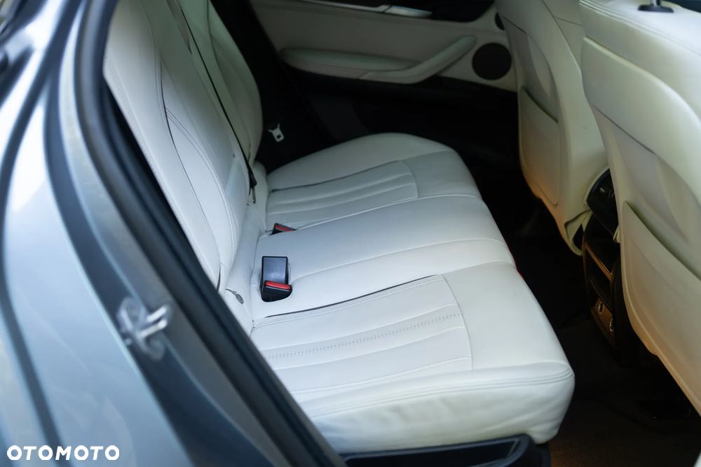BMW X6 - 17