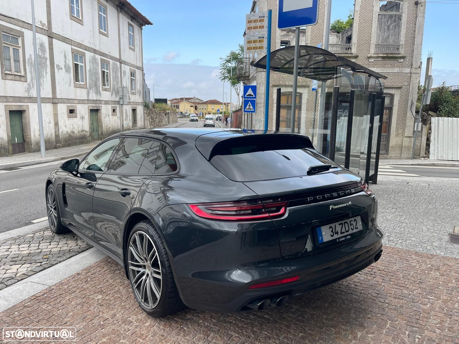 Porsche Panamera Sport Turismo 4 E-Hybrid - 10