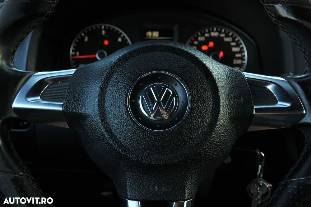 Volkswagen Scirocco 2.0 TDI Blue Motion Technologie Edition - 16