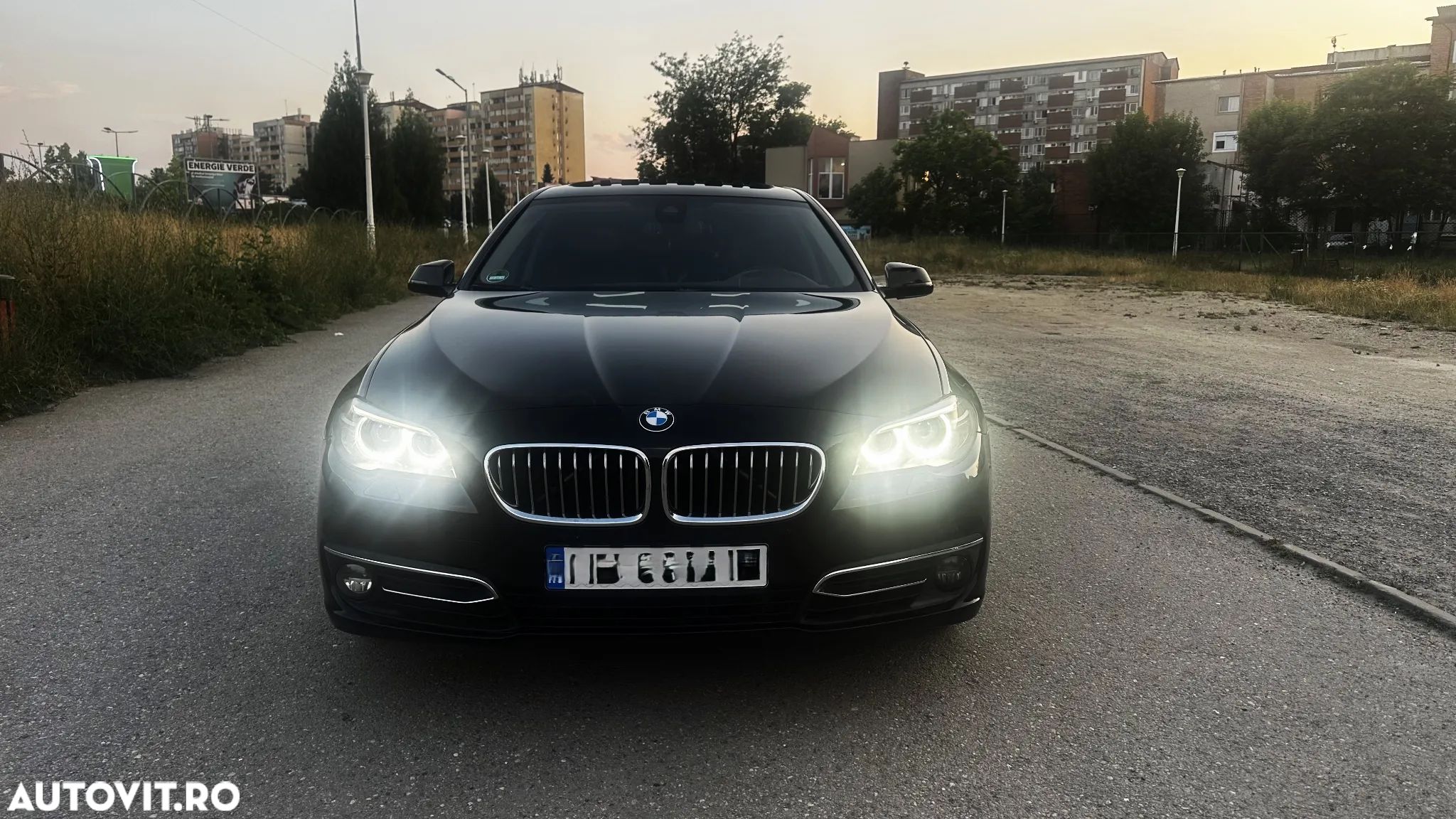 BMW Seria 5 525d Luxury Line - 1