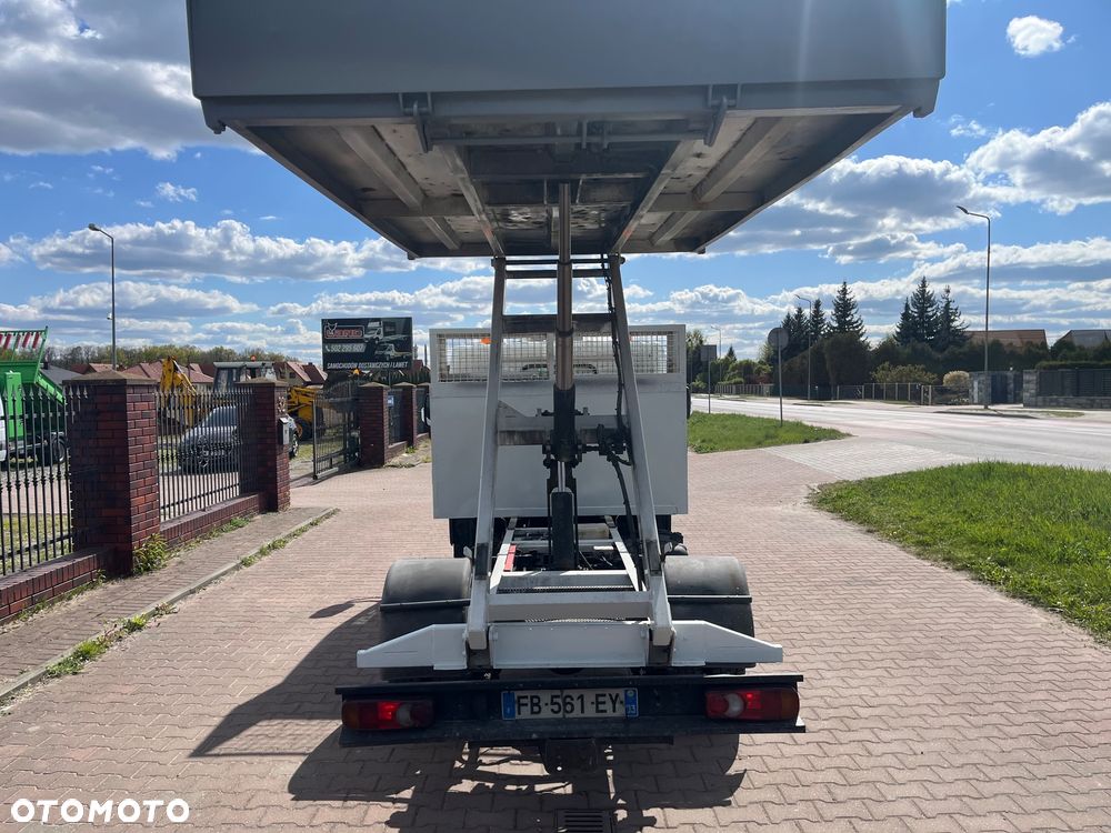 Nissan Cabstar - 14