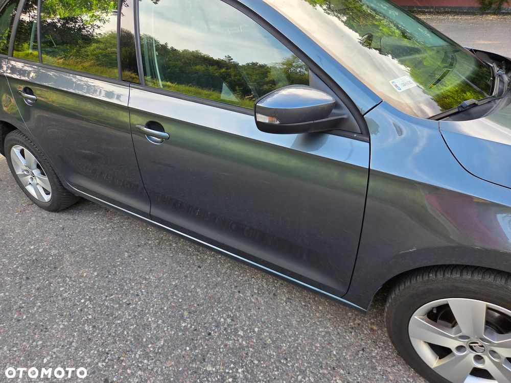 Skoda RAPID 1.2 TSI Ambition - 14