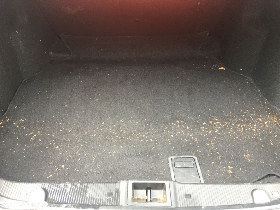 Capac / Mocheta / Tapiserie Roata Rezerva Mercedes Benz W203 Clasa C 2001 - 2007 - 1