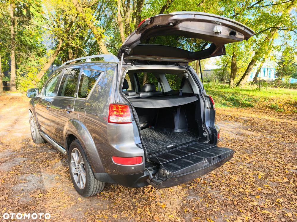 Citroën C-Crosser 2.2 HDi Exclusive - 26