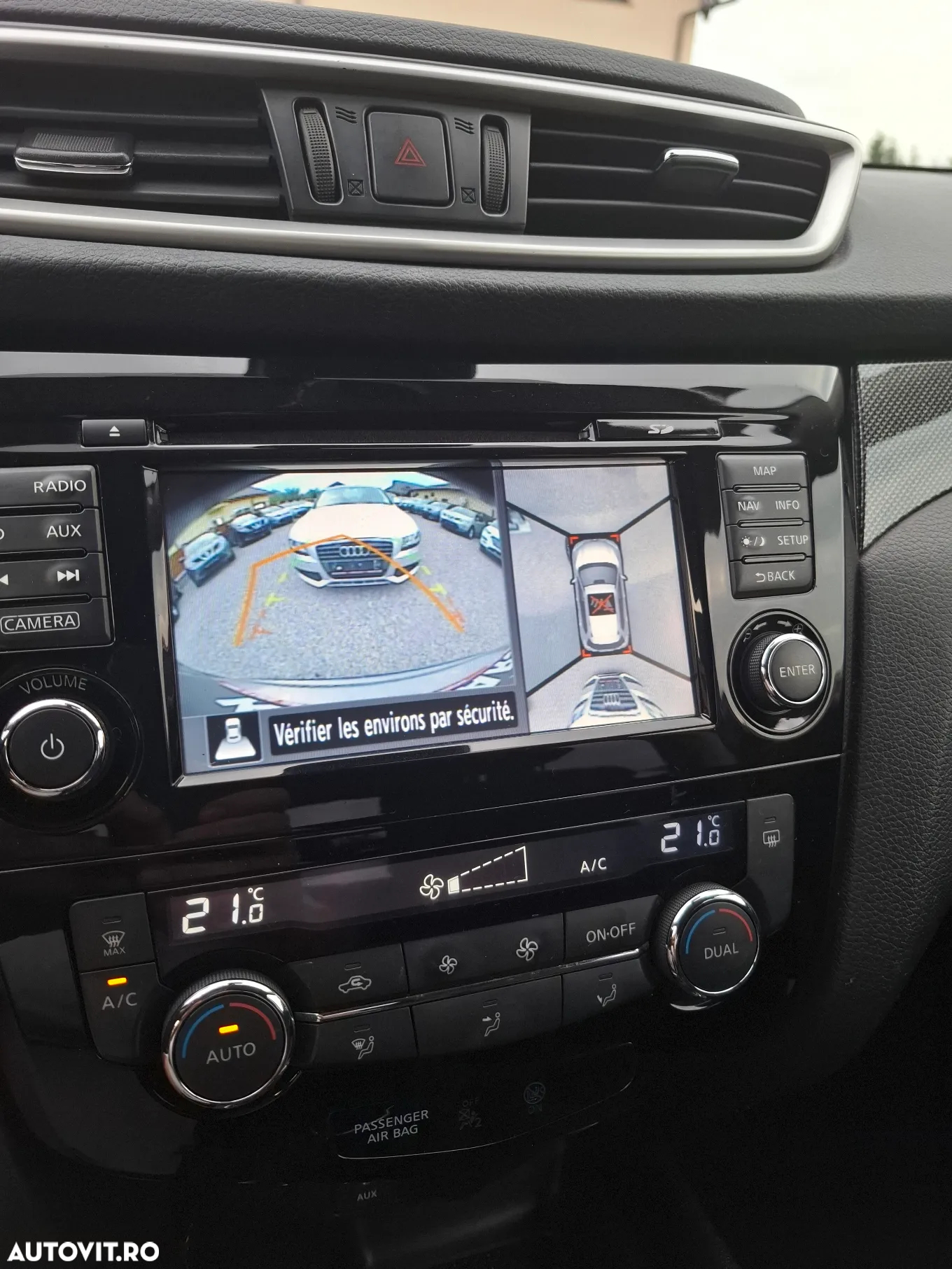Nissan X-Trail 1.6 dCi N-Connecta - 14