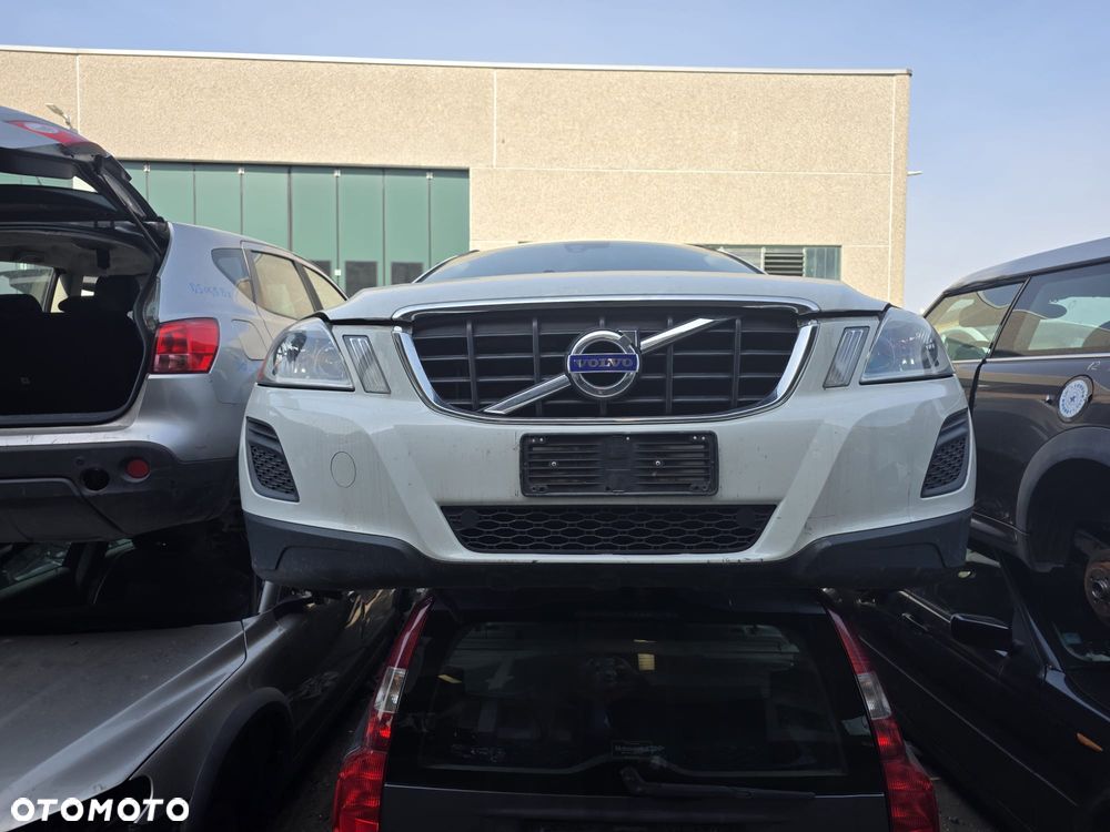 VOLVO XC60 I 614-46 DIESEL MASKA ZDERZAK BLOTNIKI LAMPY CHLODNICE PAS PRZOD KOMPLETNY - 2