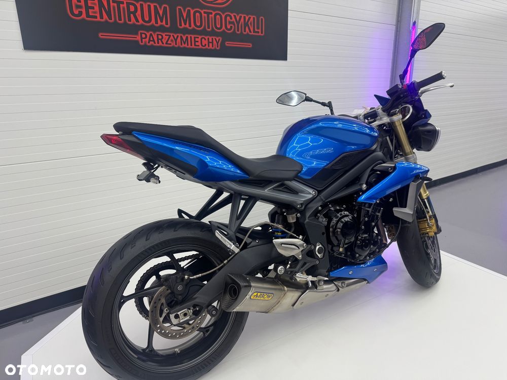 Triumph Street Triple - 4