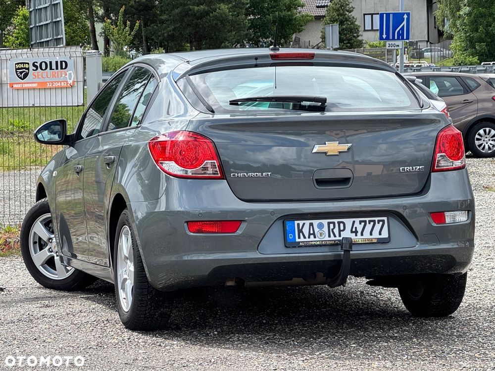 Chevrolet Cruze 1.6 LT+ - 4