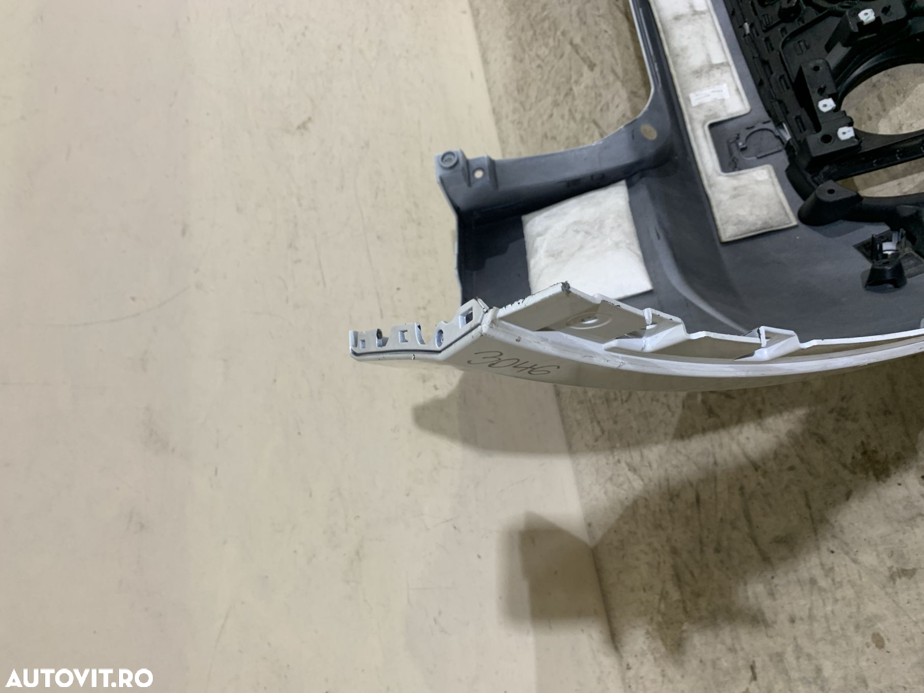 Bara spate  Jaguar E-Pace, , 2018, 2019, 2020, 2021, 2022, cod origine OE J9C3-17D781-A - 9