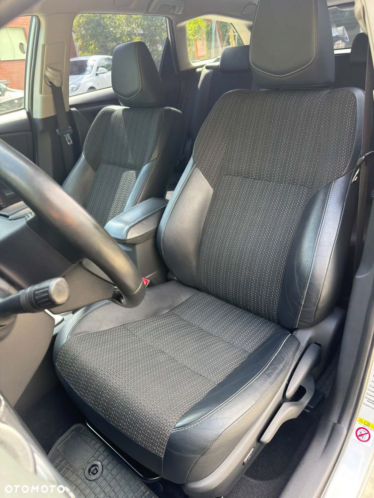 Toyota Auris 2.0 D-4D Prestige - 15