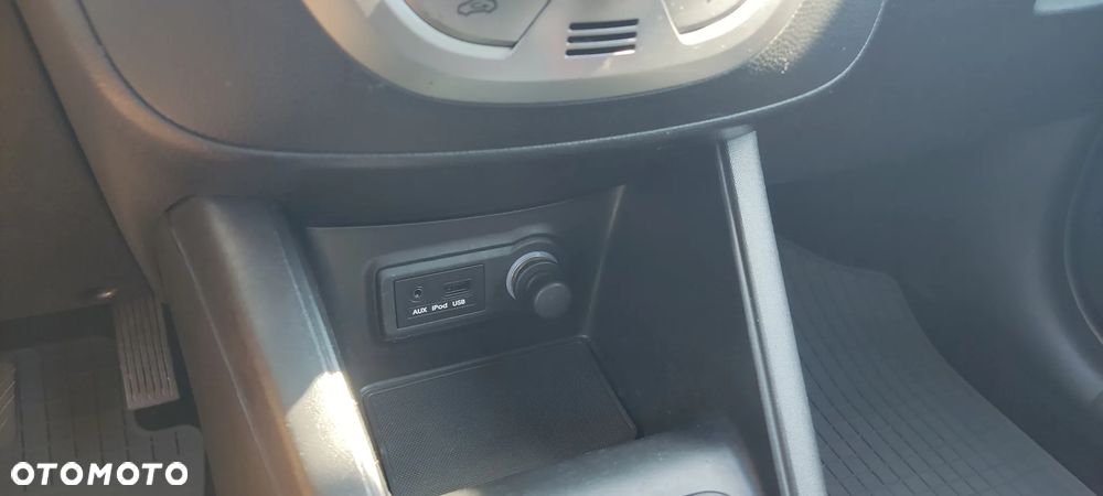 Hyundai ix20 1.4 blue Comfort - 17