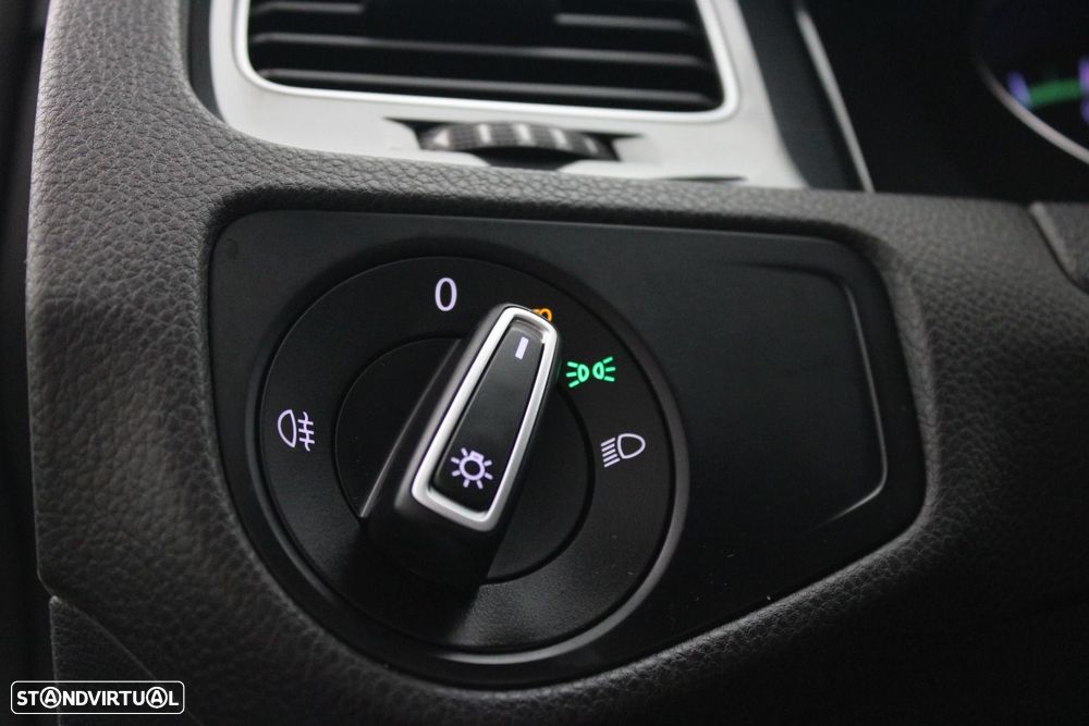 VW e-Golf AC/DC - 14