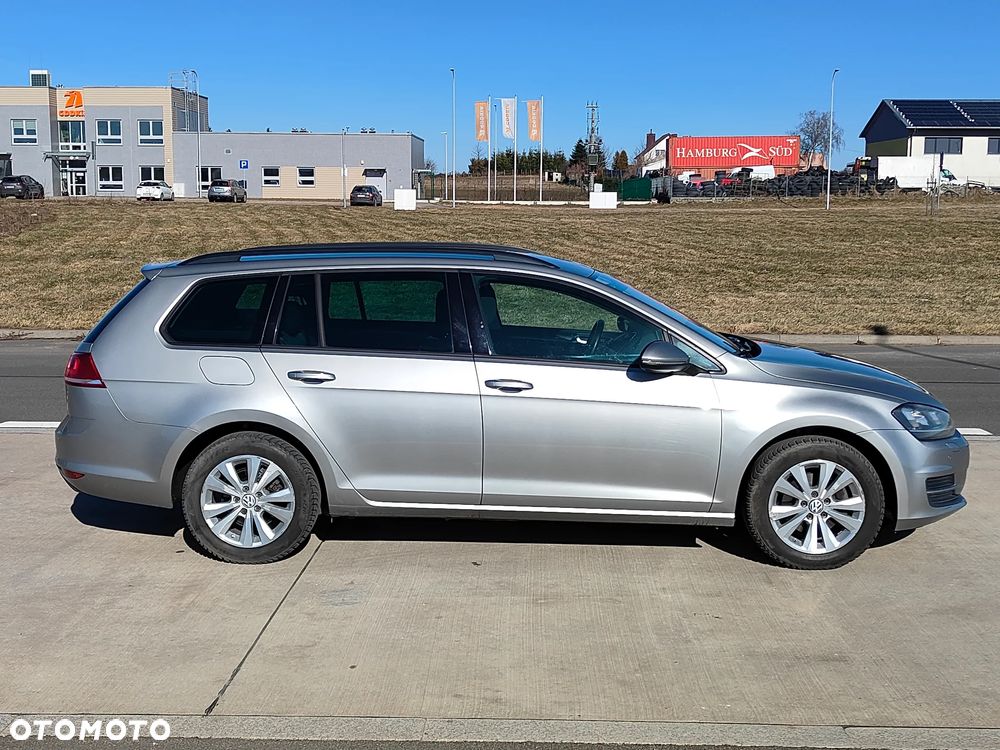 Volkswagen Golf 1.6 TDI Highline - 8