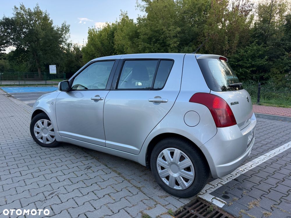 Suzuki Swift - 13
