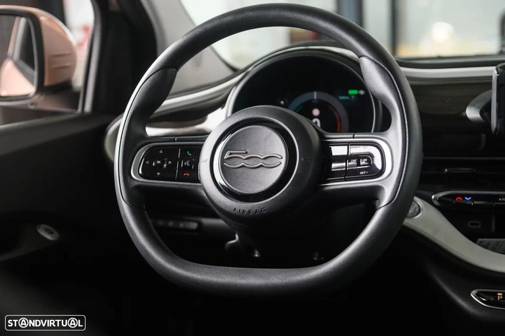 Fiat 500e Action - 40